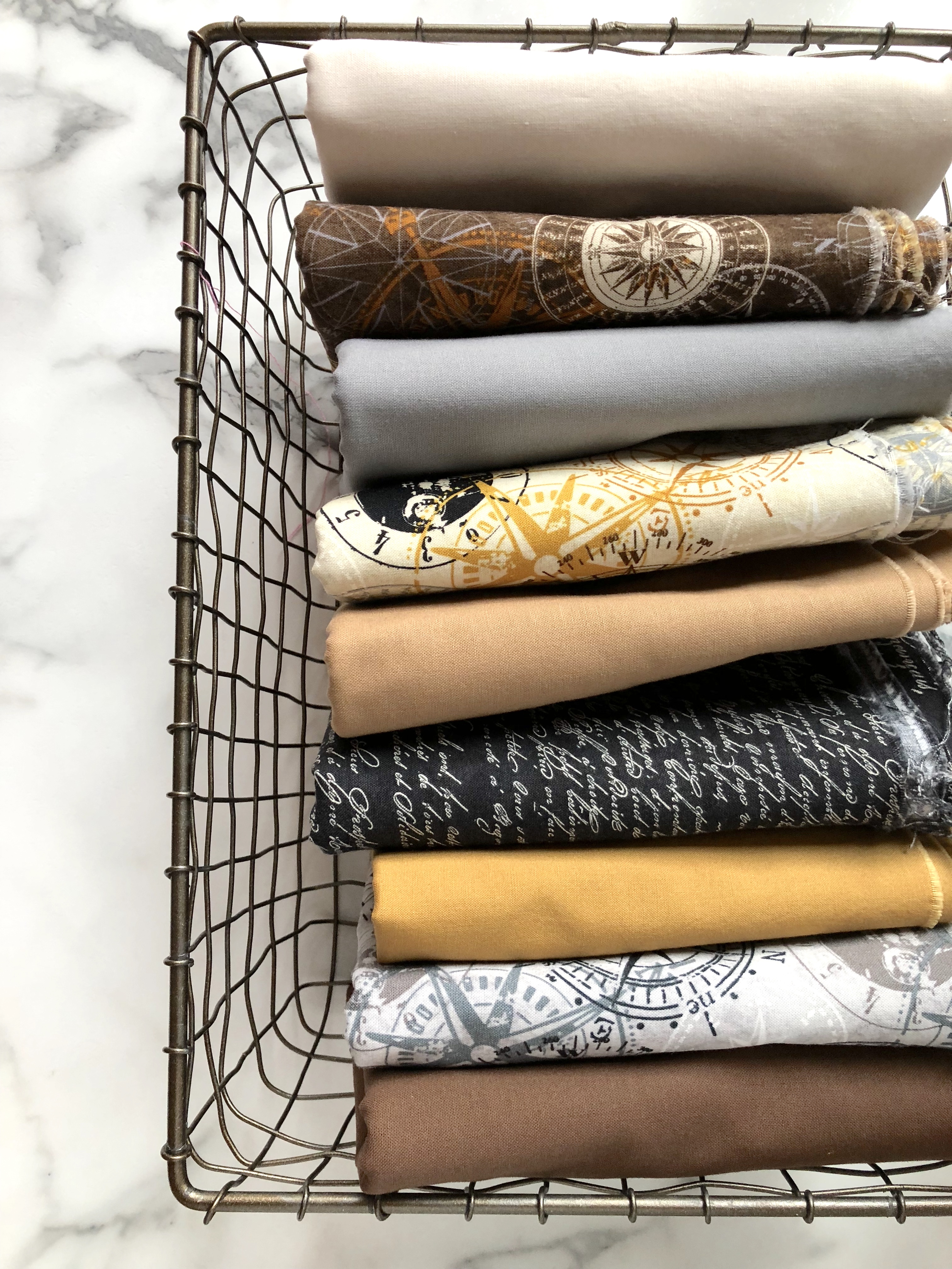 Compass Quilt fabric pull.JPG